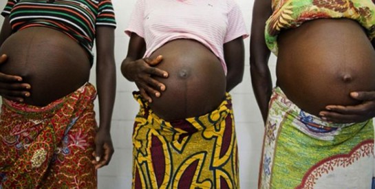Zimbabwe. Les femmes et jeunes filles enceintes accèdent difficilement aux établissements de santé publique et risquent des lésions invalidantes