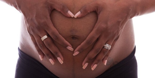 La femme enceinte qui s’expose à la chaleur peut mettre en danger la santé du fœtus